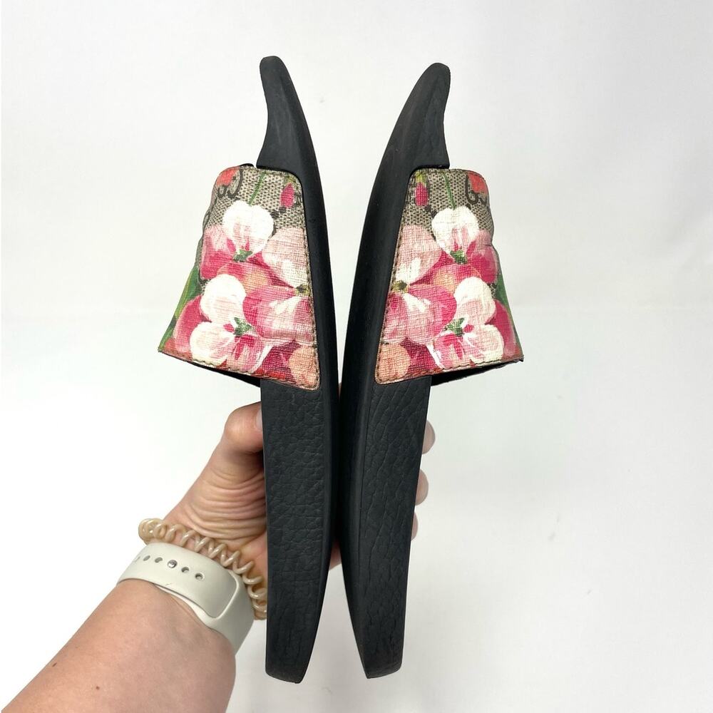 SOLD Gucci GG Blooms Supreme Floral Slide Slip On Sandal EU 36 - Picture 7 of 13